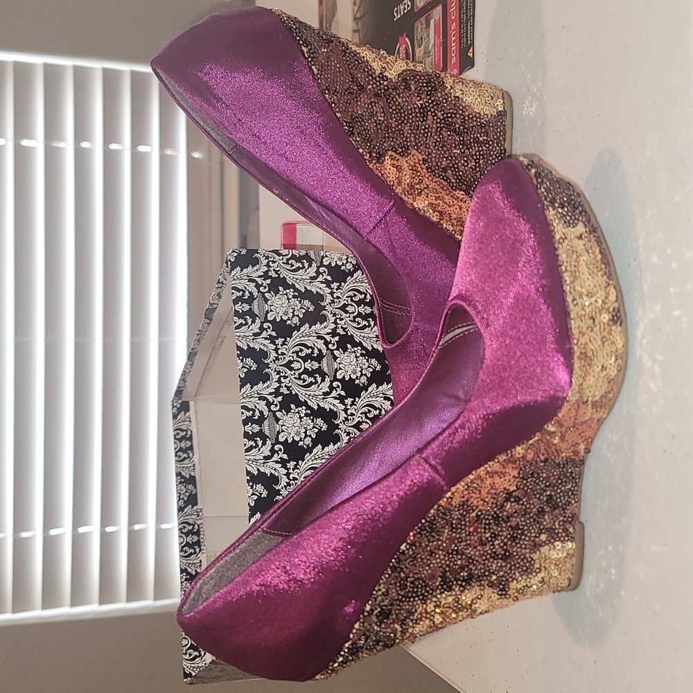 PRIVILEGED Satin Purple Bourbon Wedge Heel Sz 8